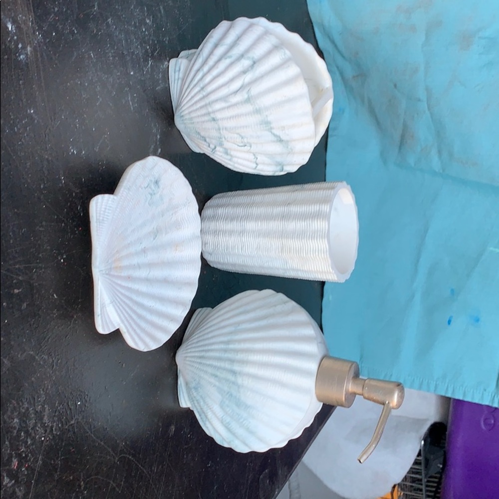 Sea Shell Bathroom Decor